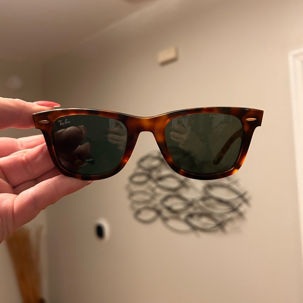 Ray-Ban Tortoiseshell Frame Green Lens Sunglasses
